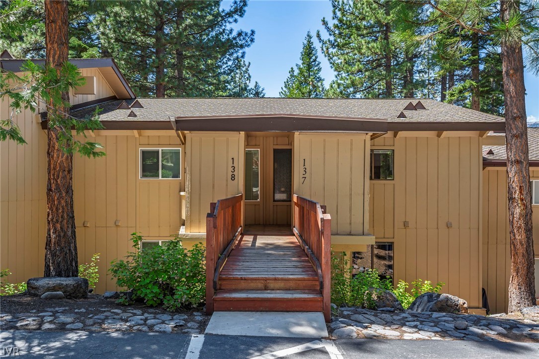 321 Ski Way, Unit 137 Incline Village, NV 89451 - Photo 21 of 21 a front view of a house