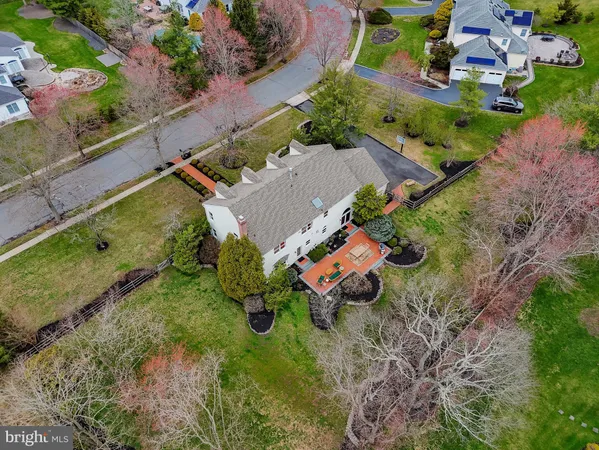 a view of an outdoor space and a yard