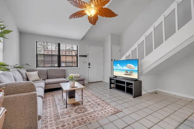 $600 | 1816 Jackson Bluff Road, Unit F, Tallahassee, FL 32304