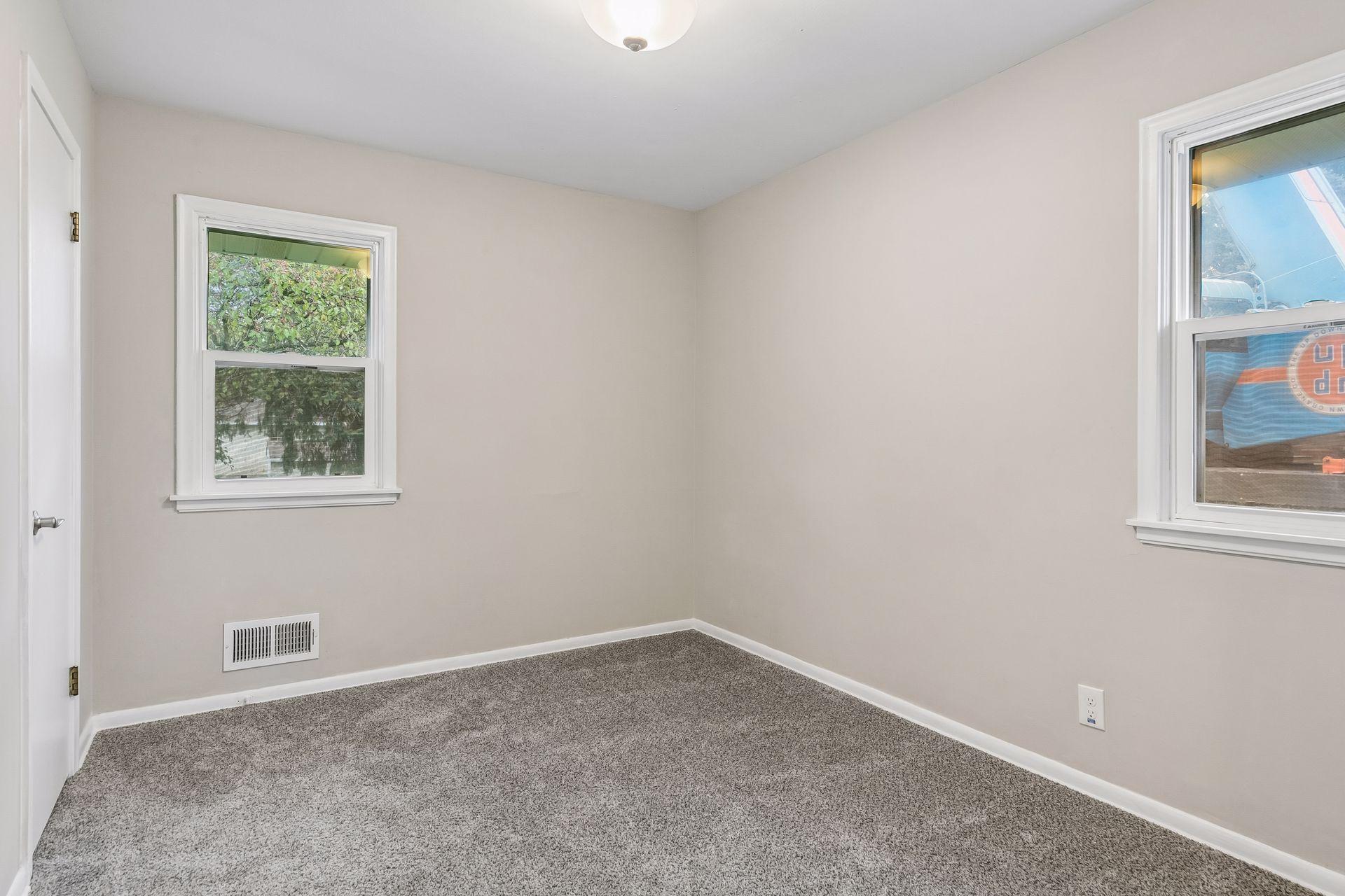 255 County Rd C2 West Roseville, MN 55113 - Photo 11 of 26 Gallery Image 11