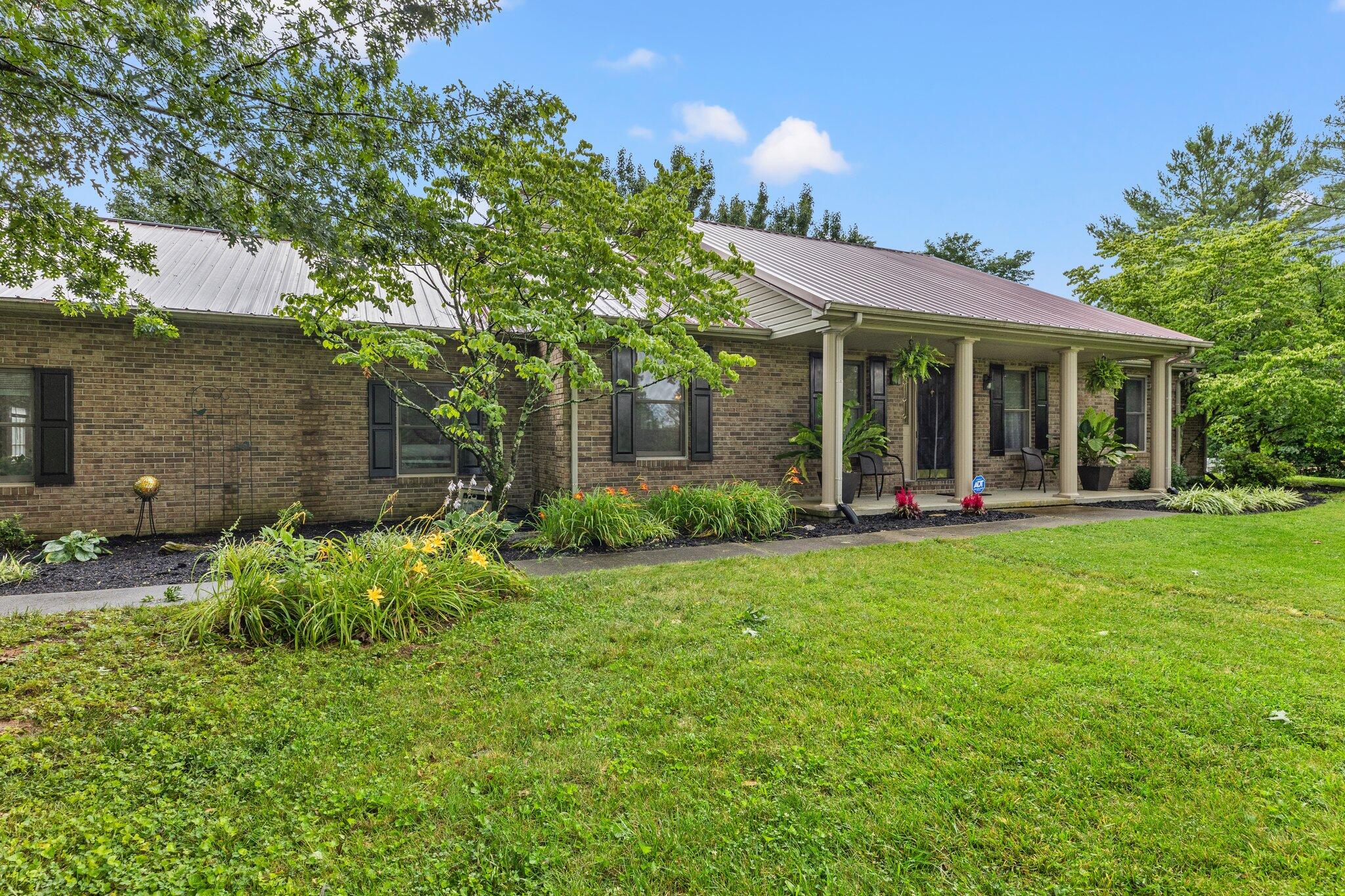 859 Lillards Ferry Road Versailles, KY 40383 - Photo 1 of 50 1-web-or-mls-0J2A6811