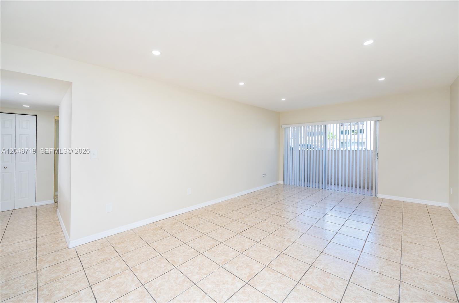 7705 Southwest 86th Street, Unit B114 Miami, FL 33143 - Photo 19 of 34