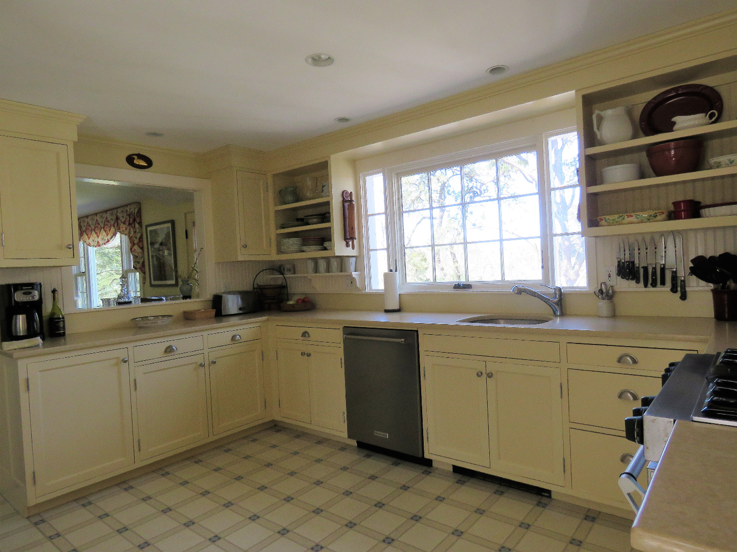 667 Old County Road West Tisbury, MA 02568 - Photo 12 of 35 Gallery Image 12