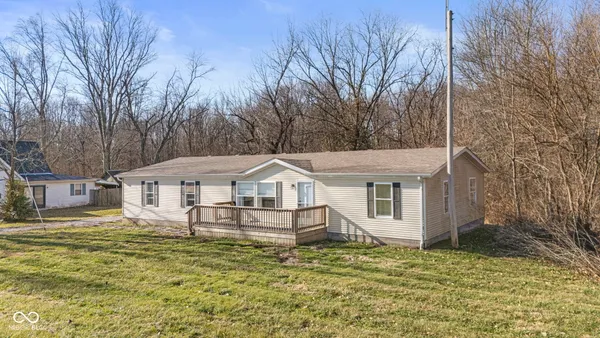 $194,000 | 6897 North Bogardus Road, Austin, IN 47102