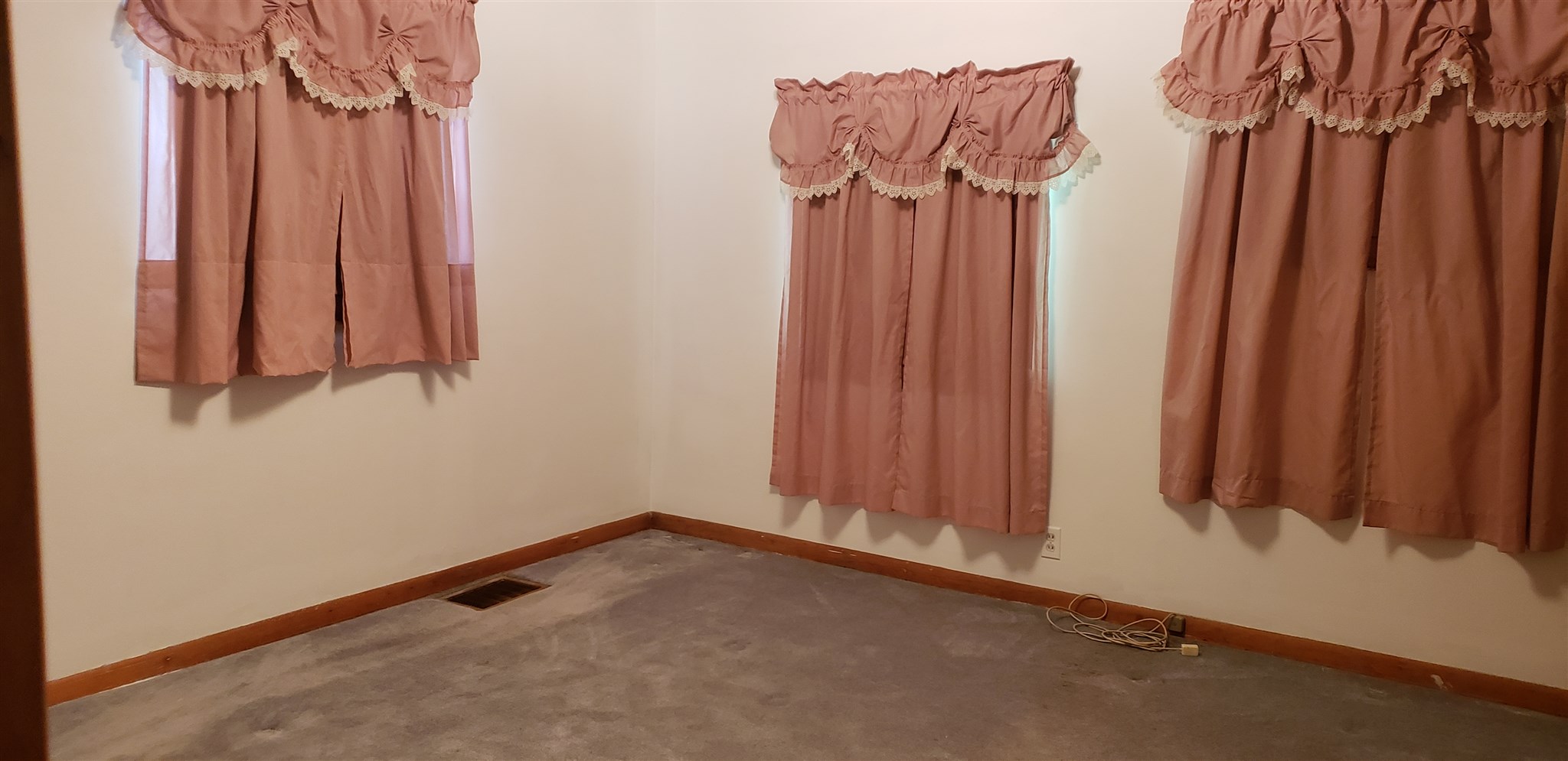 6366 Gardner Road Chandler, IN 47610 - Photo 16 of 24 Gallery Image 16