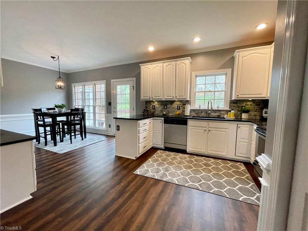 3248 Grandview Club Road Pfafftown, NC 27040 - Photo 11 of 49 Gallery Image 11