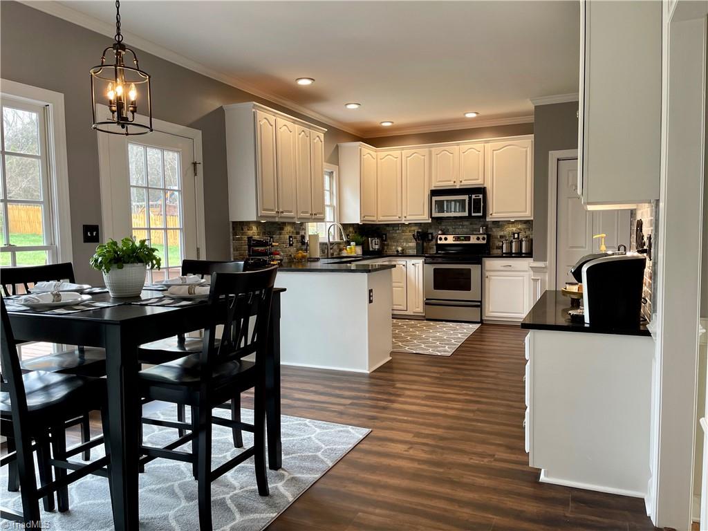 3248 Grandview Club Road Pfafftown, NC 27040 - Photo 17 of 49 Gallery Image 17