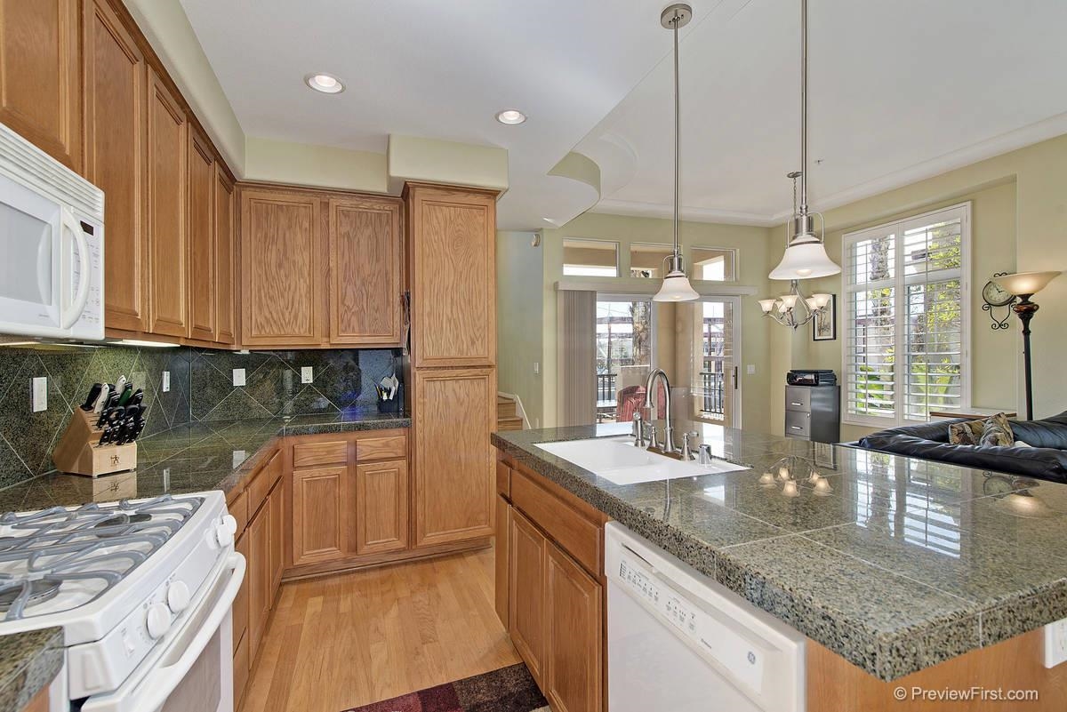 2187 Historic Decatur Road, Unit 44 San Diego, CA 92106 - Photo 11 of 25
