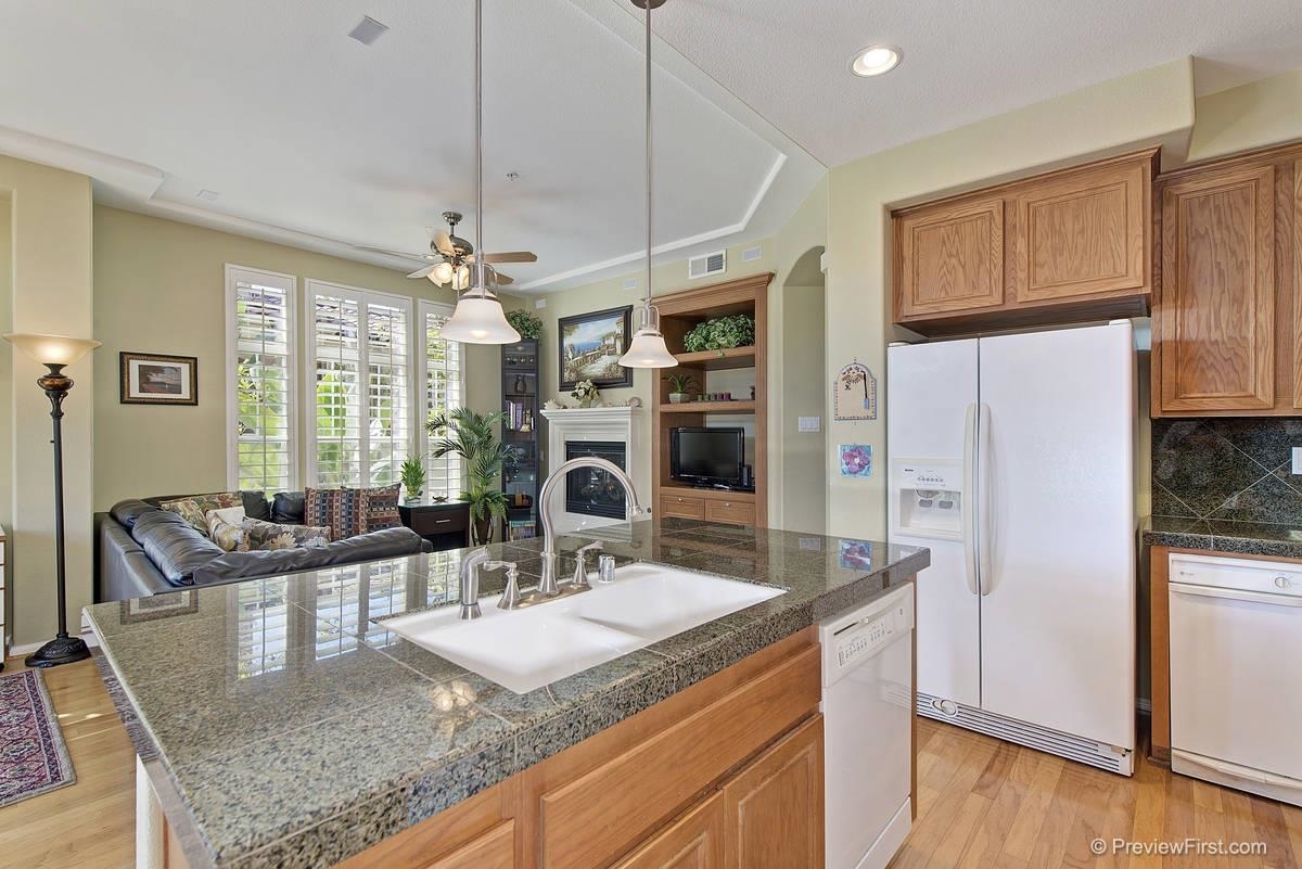 2187 Historic Decatur Road, Unit 44 San Diego, CA 92106 - Photo 12 of 25