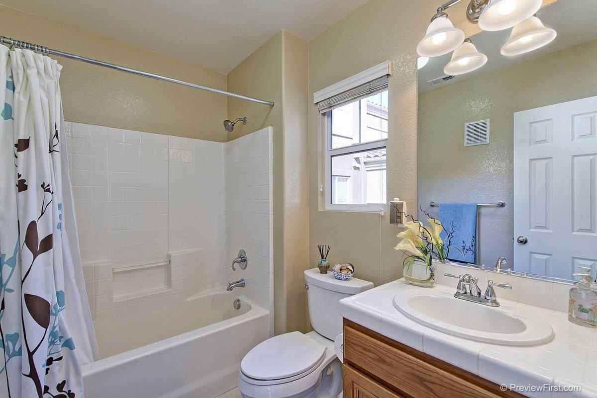 2187 Historic Decatur Road, Unit 44 San Diego, CA 92106 - Photo 17 of 25