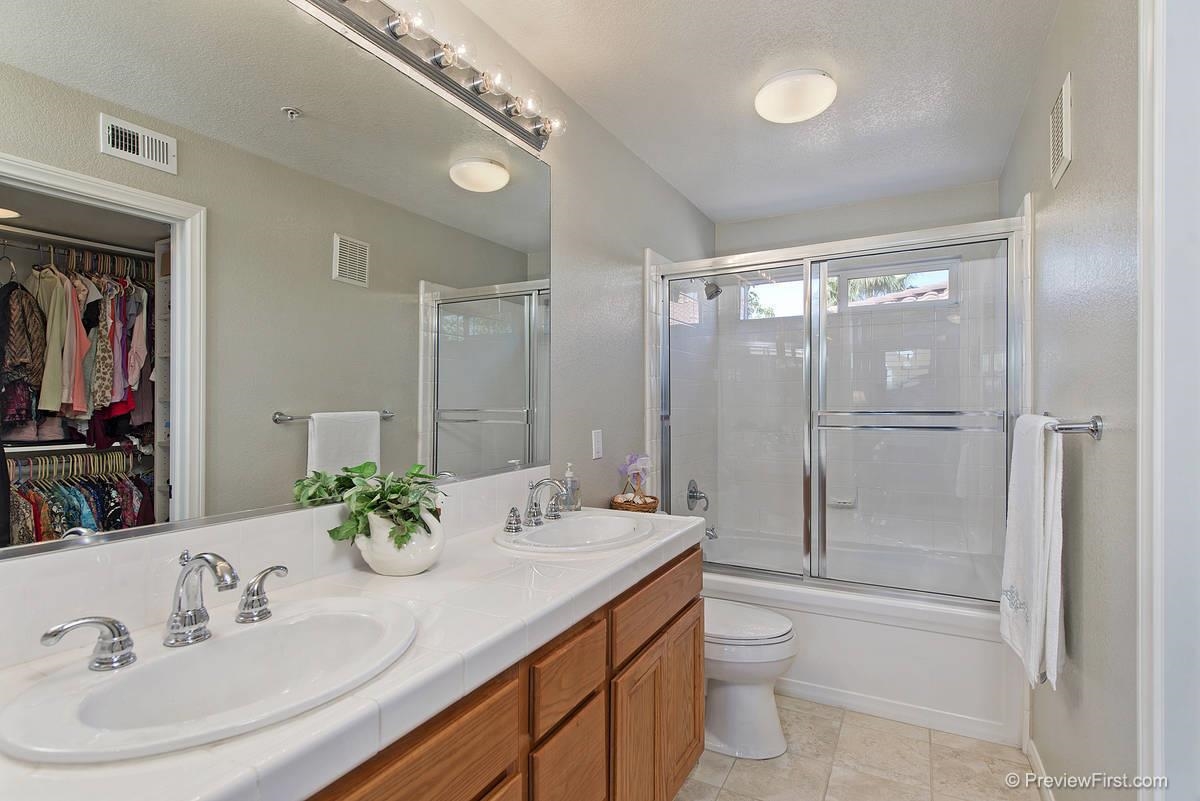 2187 Historic Decatur Road, Unit 44 San Diego, CA 92106 - Photo 22 of 25