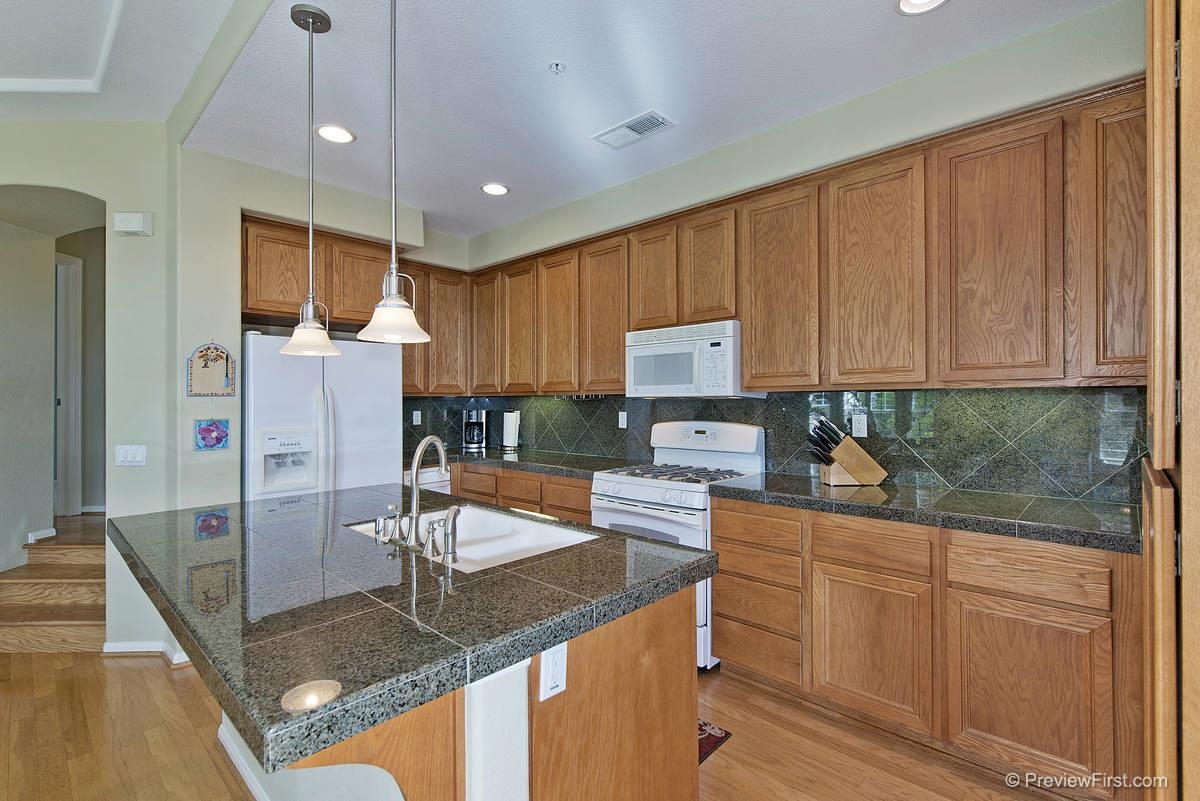 2187 Historic Decatur Road, Unit 44 San Diego, CA 92106 - Photo 9 of 25