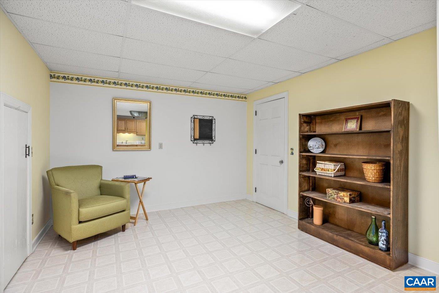 6134 Spring Hill Road Ruckersville, VA 22968 - Photo 47 of 54 a living room with furniture