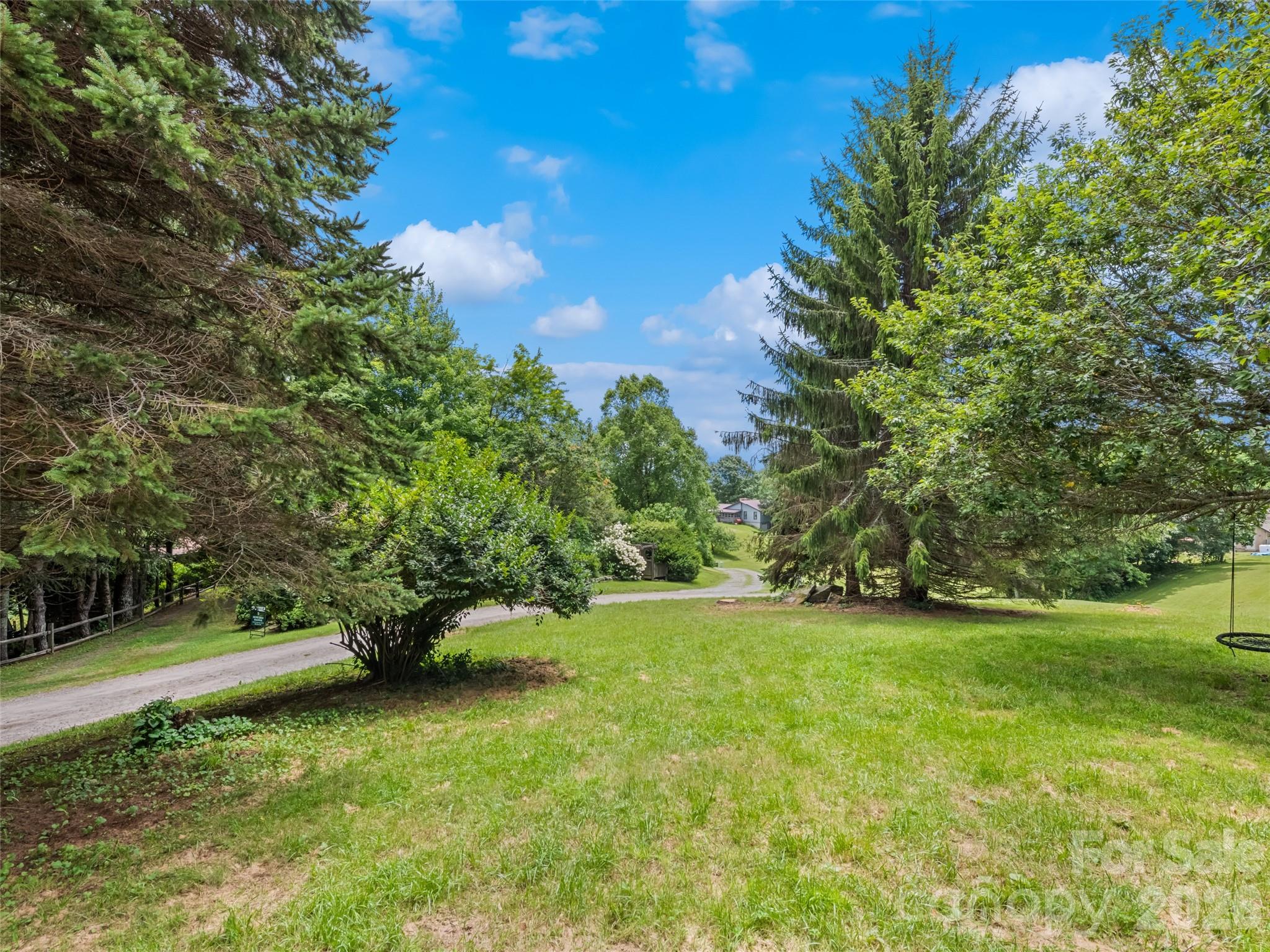 286 Pioneer Ridge Road Canton, NC 28716 - Photo 29 of 36