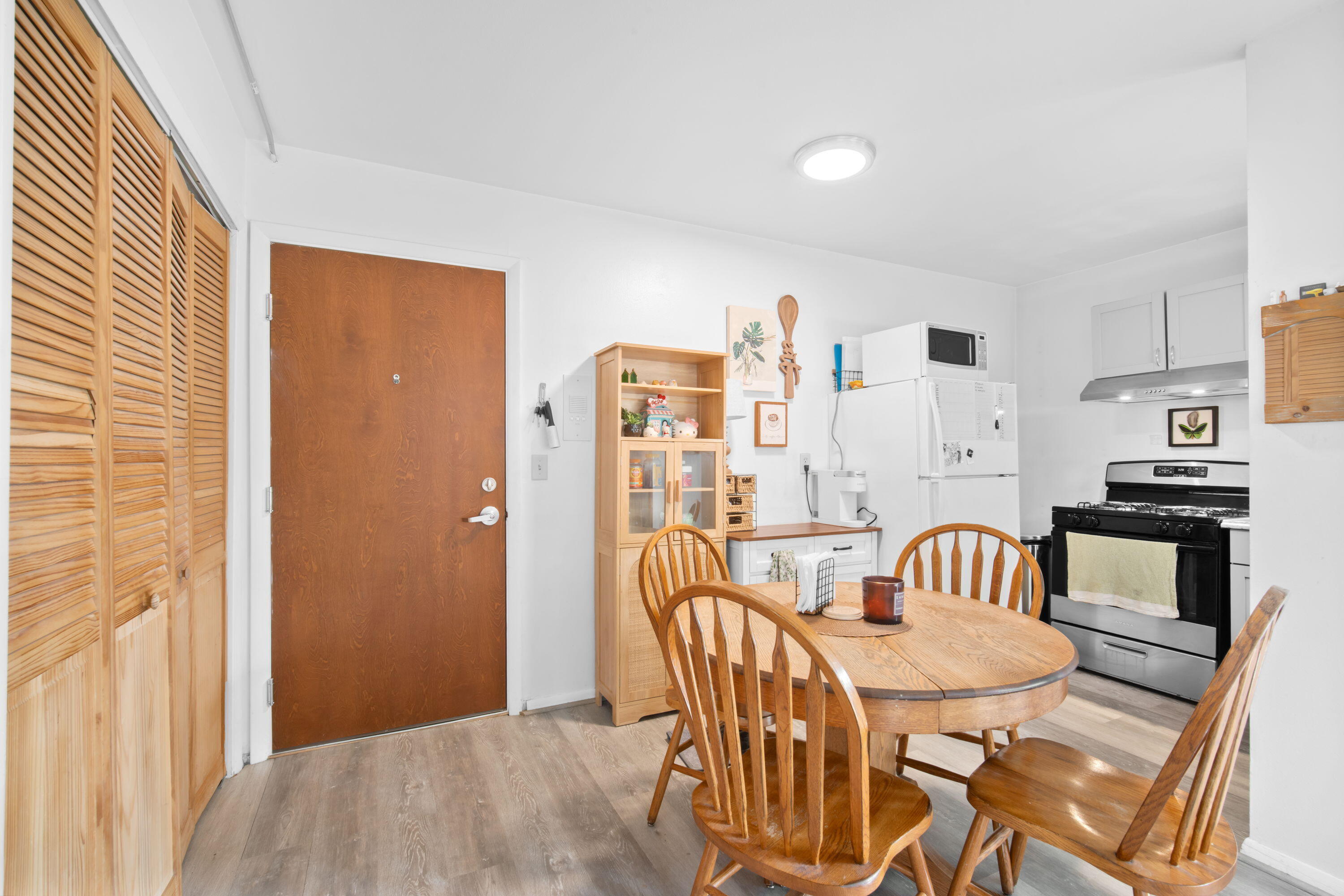 9500 North Green Bay Road, Unit 210 Brown Deer, WI 53209 - Photo 5 of 16 Eat-in Kitchen