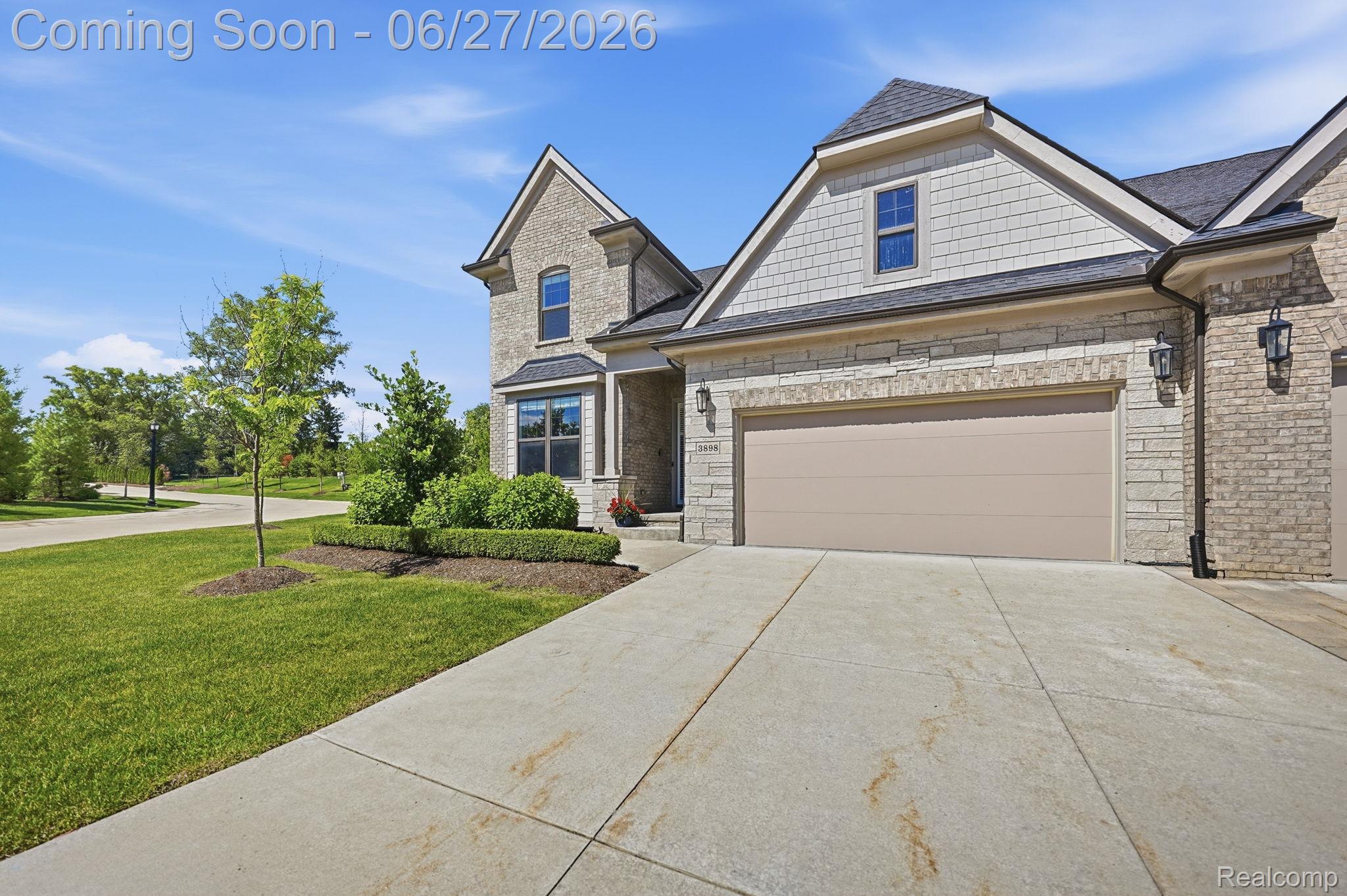 3898 Albatross Court Rochester, MI 48309 - Photo 5 of 63 2-web-or-mls-albatross_final_002.jpg