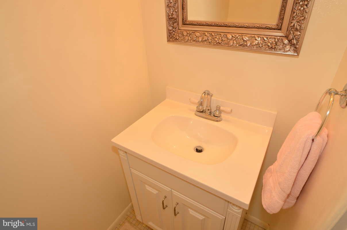 1711 Tarleton Way Crofton, MD 21114 - Photo 15 of 28 Powder Room
