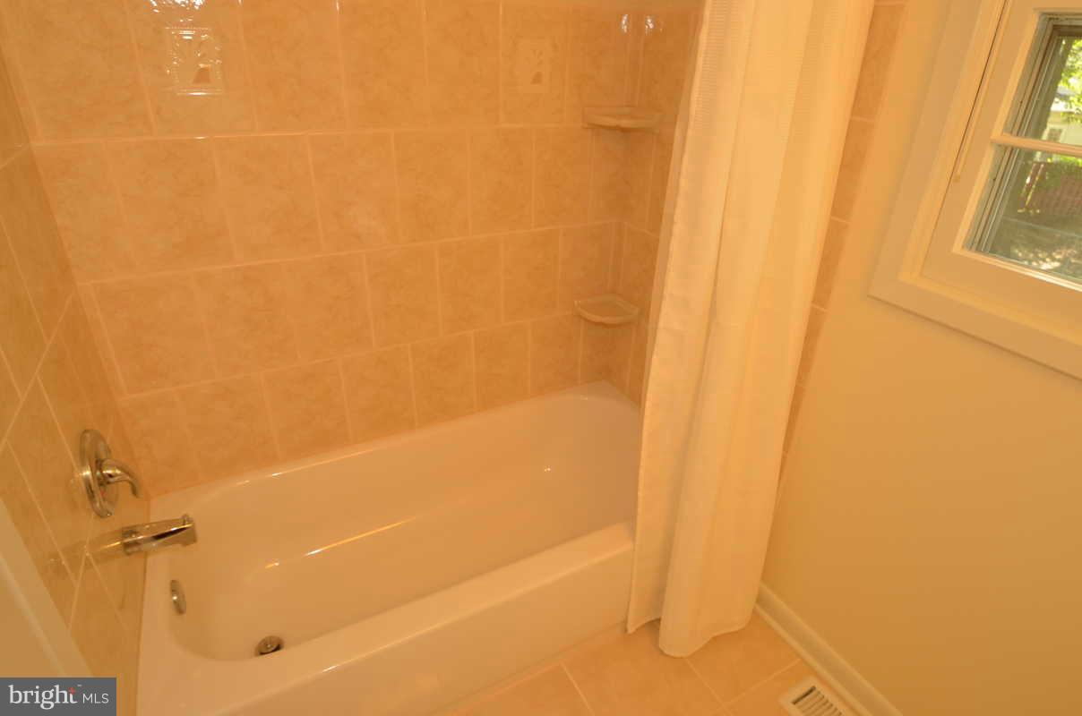 1711 Tarleton Way Crofton, MD 21114 - Photo 22 of 28 Bath