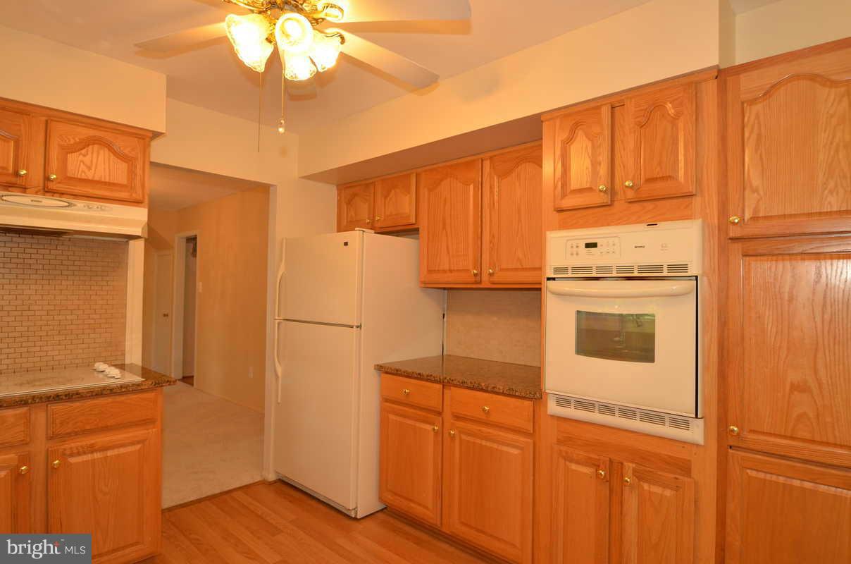 1711 Tarleton Way Crofton, MD 21114 - Photo 4 of 28 Kitchen