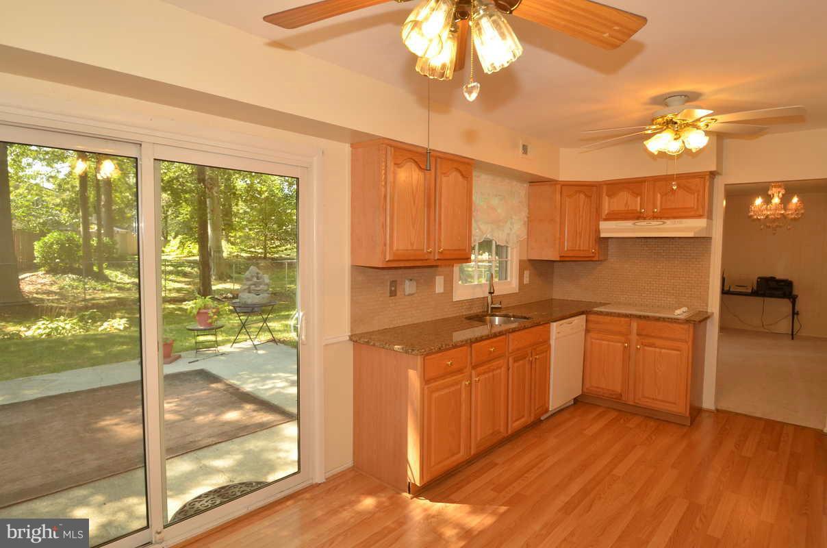 1711 Tarleton Way Crofton, MD 21114 - Photo 7 of 28 Kitchen