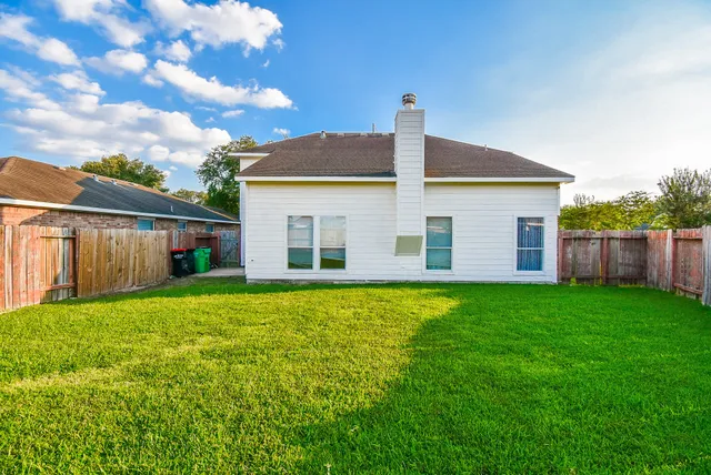 $315,000 | 19126 Mossy Hedge Lane, Katy, TX 77449