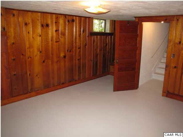 425 Madison Road Stanardsville, VA 22973 - Photo 9 of 23 an empty room with windows