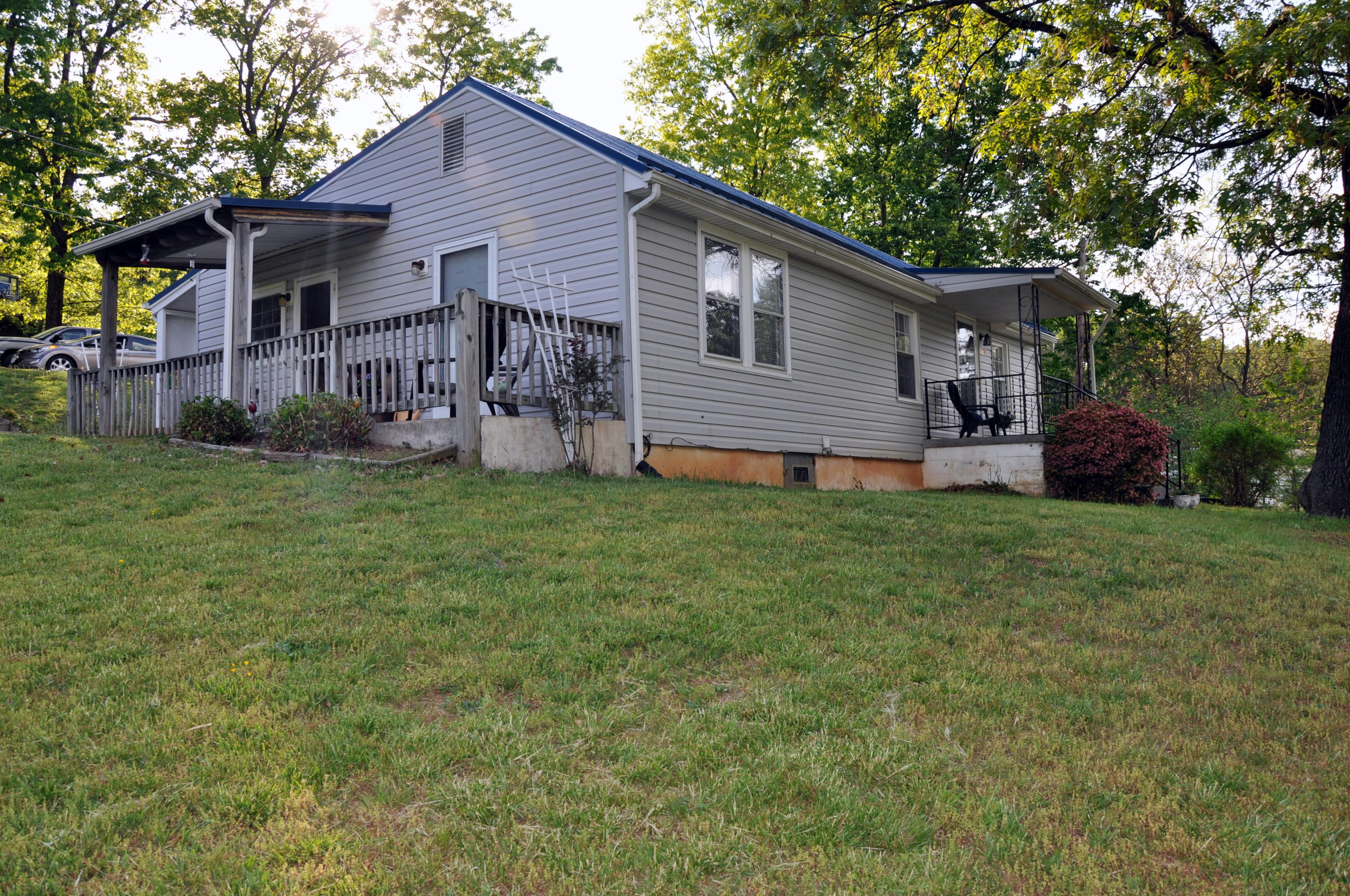3065 Mowles Road Salem, VA 24153 - Photo 17 of 75 SIDE OF HOME