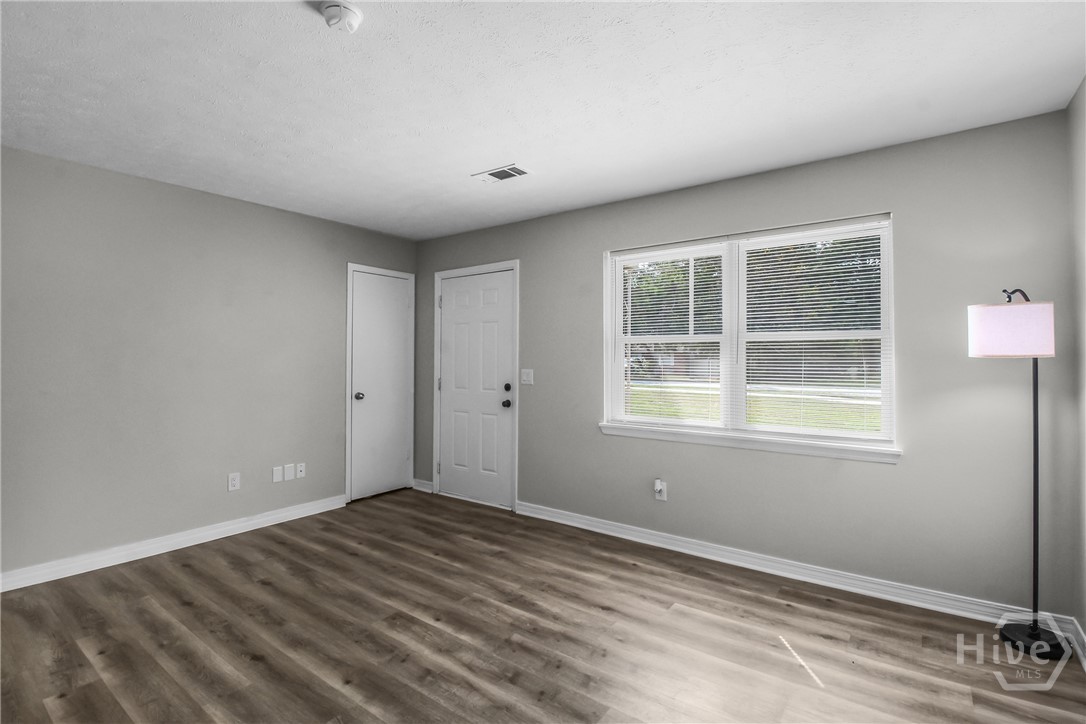 979 B Pineland Avenue Hinesville, GA 31313 - Photo 15 of 41