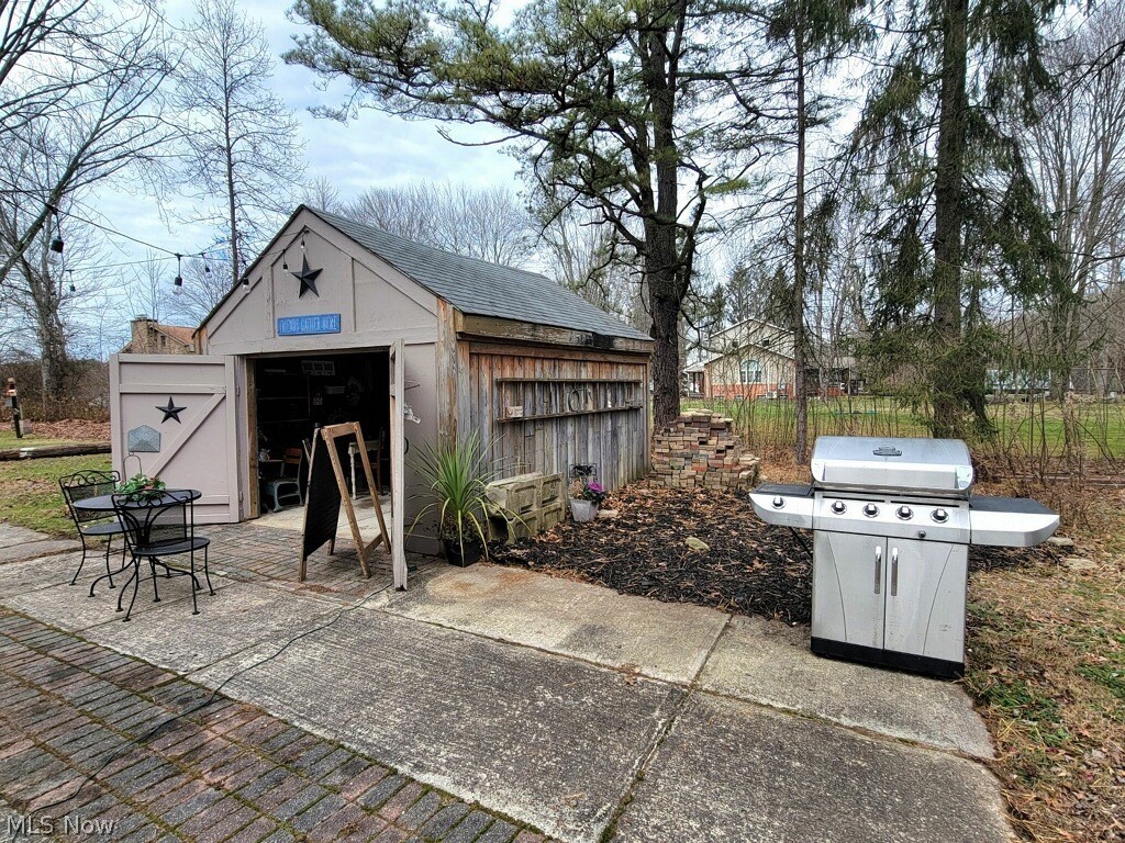 7364 Peck Road Ravenna, OH 44266 - Photo 8 of 35 15x12 shed could make a great "she-shed" or storage shed!