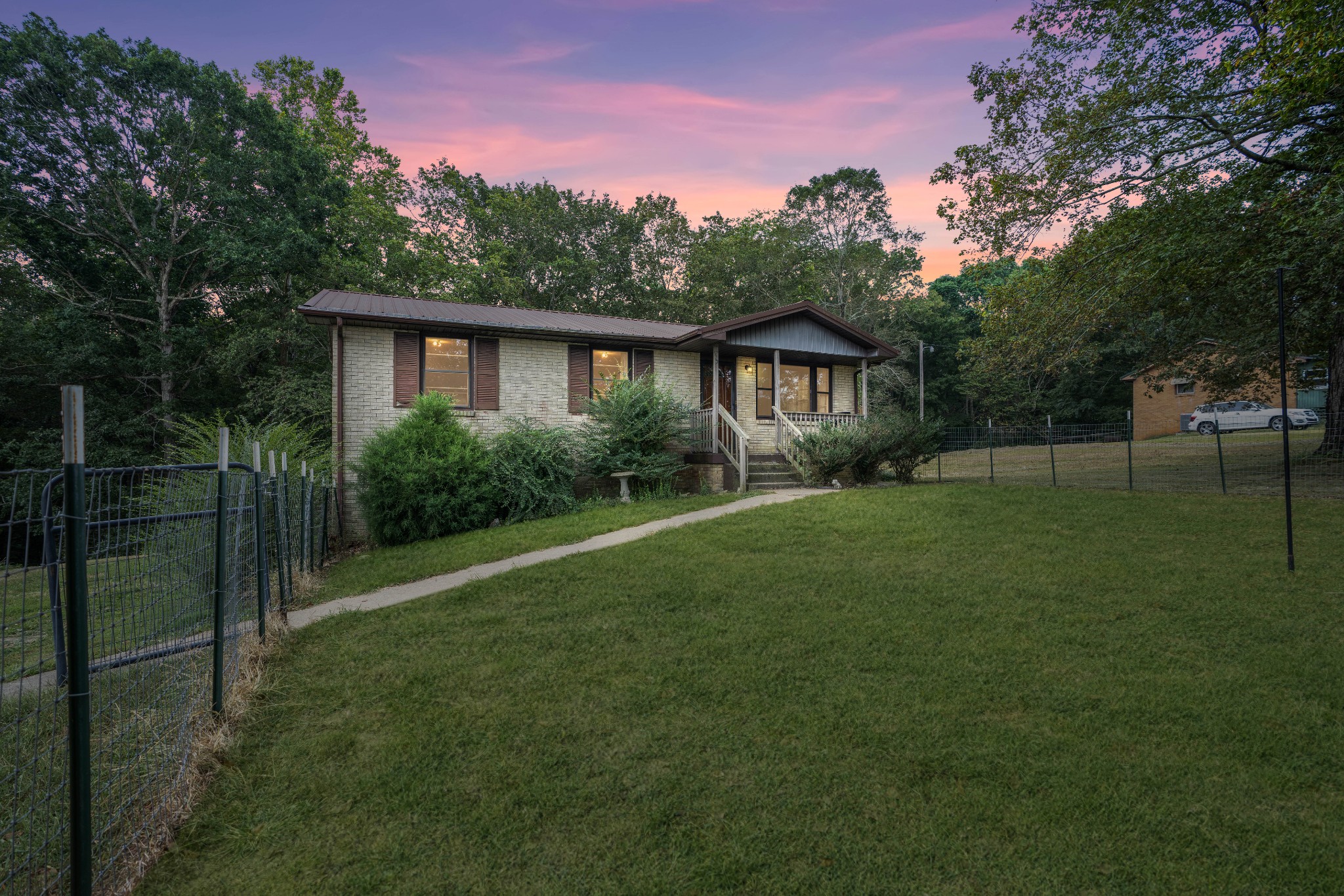 3140 North Hinton Road Clarksville, TN 37043 - Photo 1 of 30 Gallery Image 1