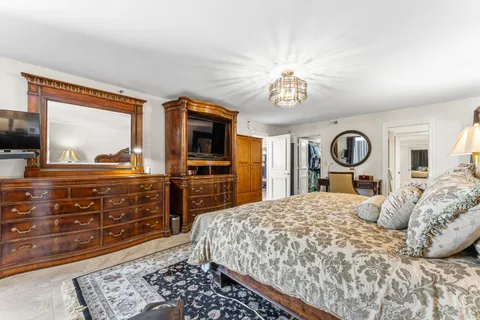 $1,500,000 | 1167 Hillsboro Mile, Unit 709, Pompano Beach, FL 33062