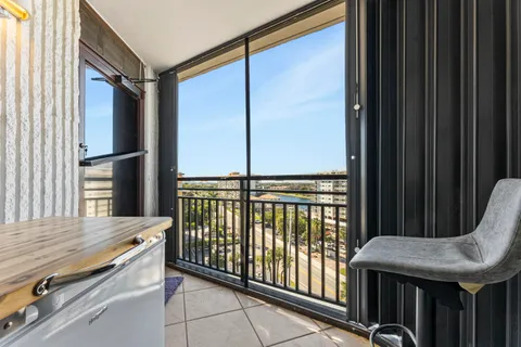 $1,500,000 | 1167 Hillsboro Mile, Unit 709, Pompano Beach, FL 33062