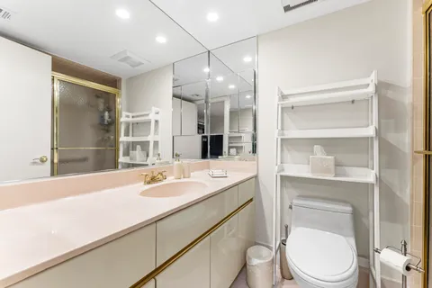 $1,500,000 | 1167 Hillsboro Mile, Unit 709, Pompano Beach, FL 33062