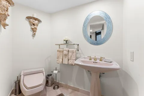 $1,500,000 | 1167 Hillsboro Mile, Unit 709, Pompano Beach, FL 33062