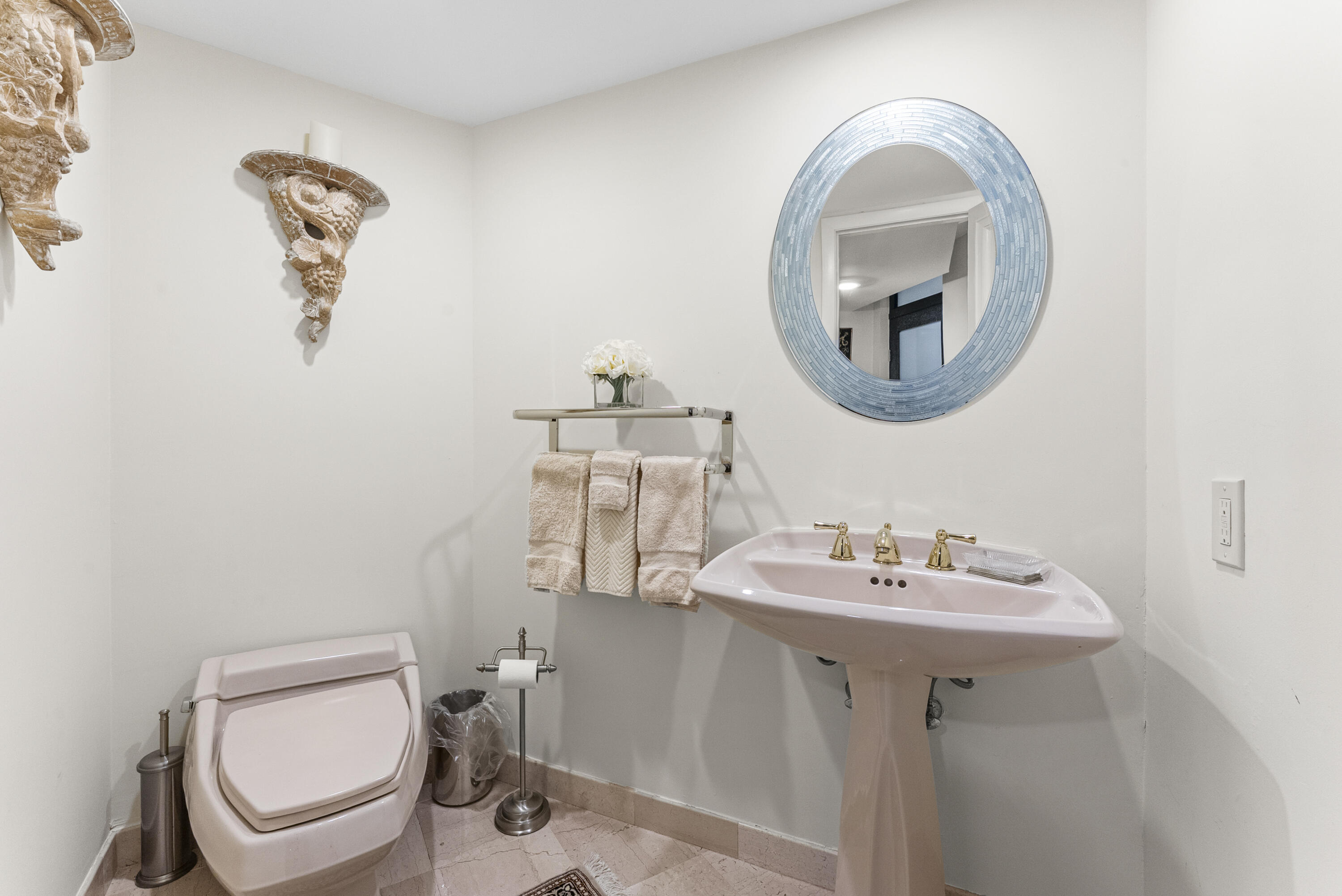 1167 Hillsboro Mile, Unit 709 Pompano Beach, FL 33062 - Photo 42 of 59 DSC03043