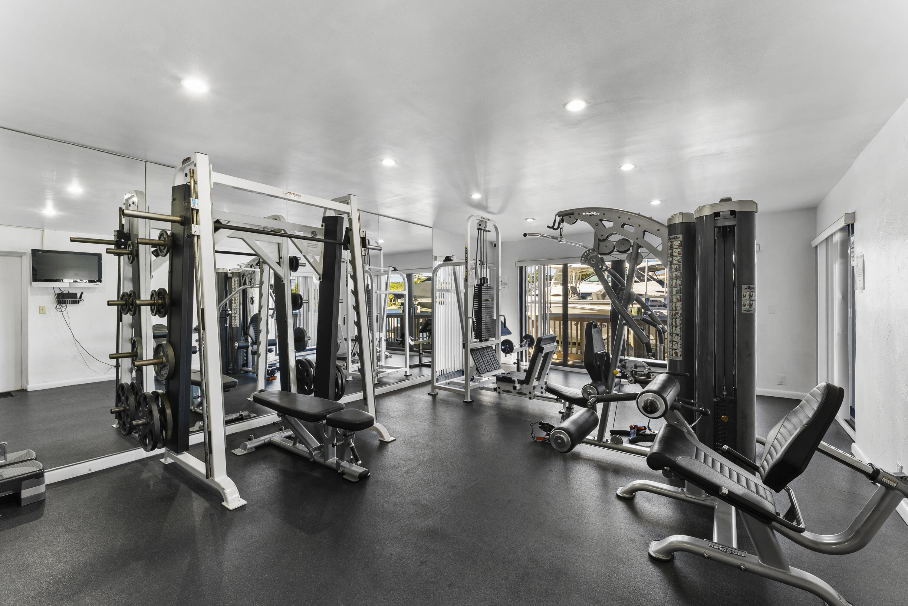 1167 Hillsboro Mile, Unit 709 Pompano Beach, FL 33062 - Photo 47 of 59 DSC02892