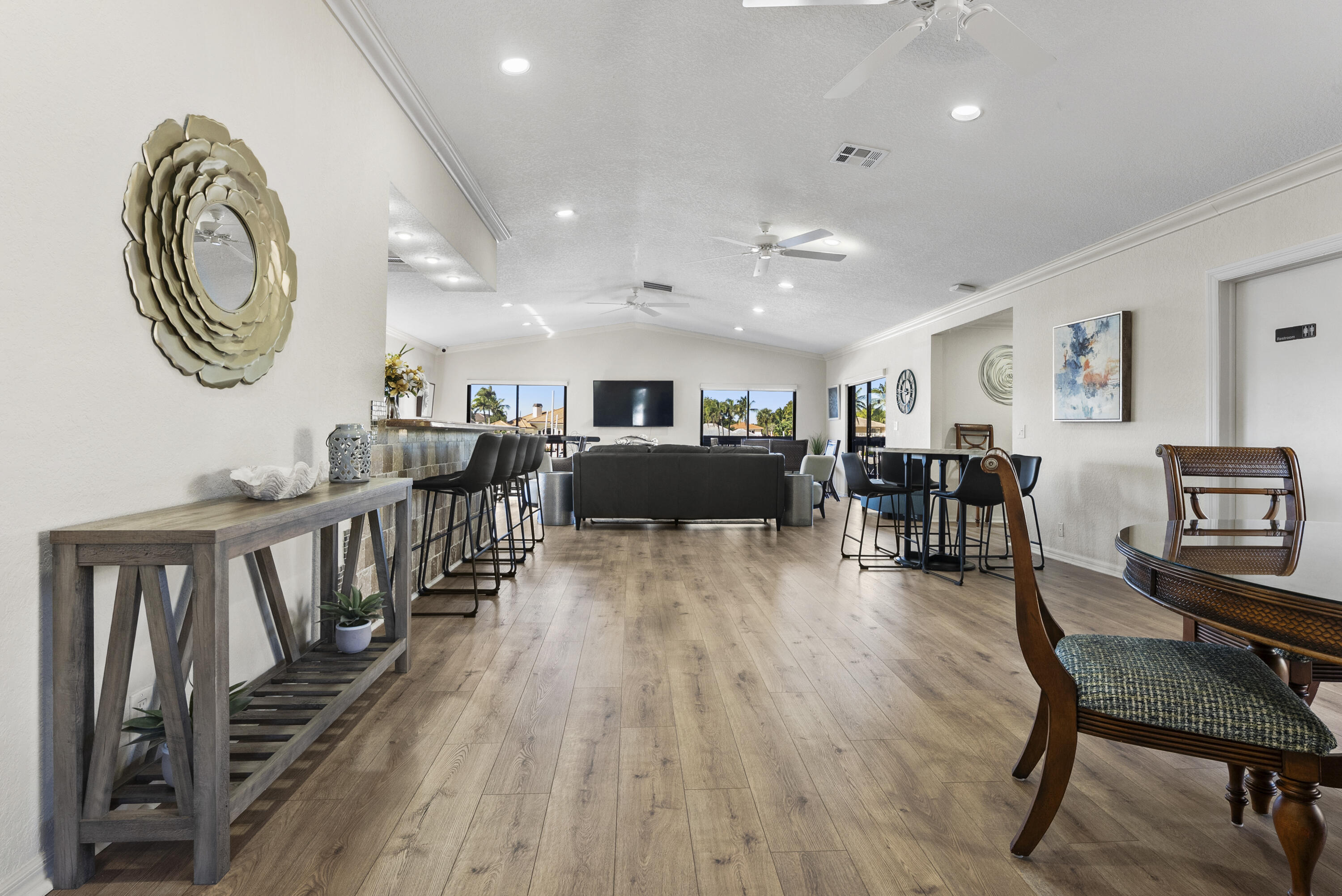 1167 Hillsboro Mile, Unit 709 Pompano Beach, FL 33062 - Photo 50 of 59 DSC02857