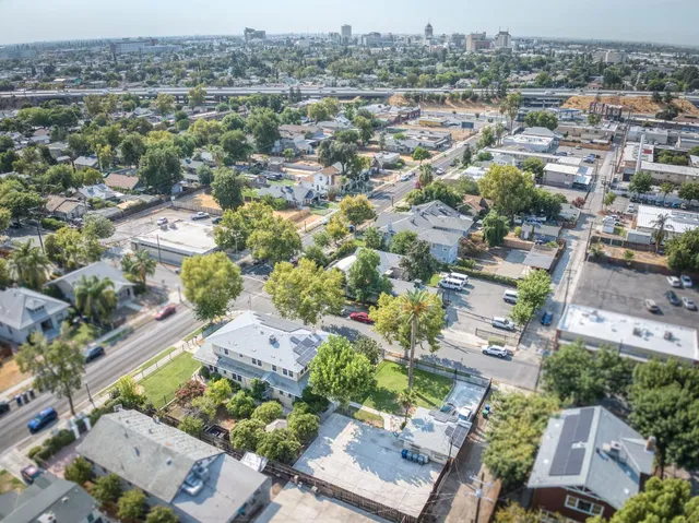 $915,000 | 807 North Van Ness Avenue, Fresno, CA 93728