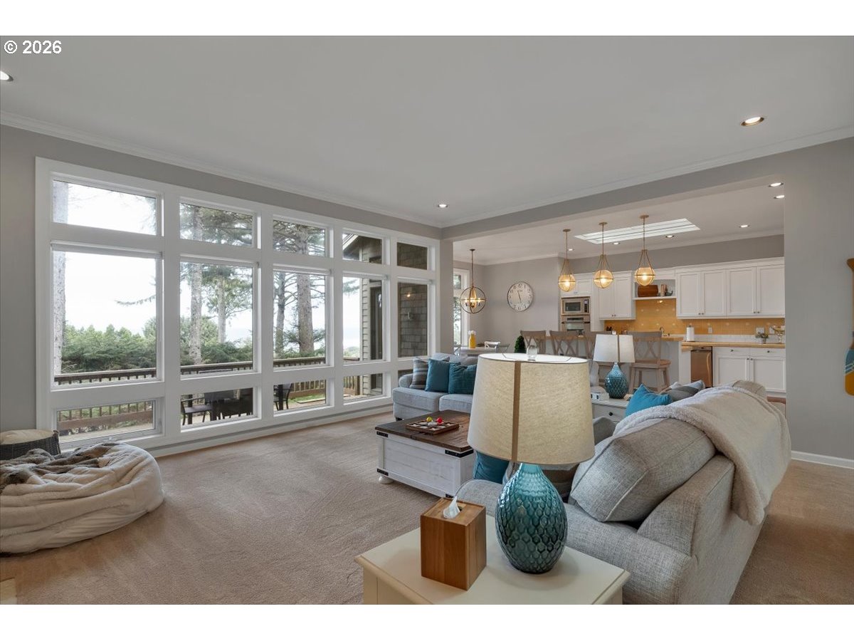 108 Ridge Crest Road Gleneden Beach, OR 97388 - Photo 15 of 47