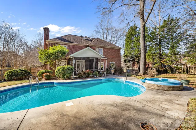 $575,000 | 1548 Summit View Drive, Rock Hill, SC 29732