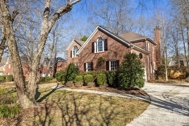 $575,000 | 1548 Summit View Drive, Rock Hill, SC 29732