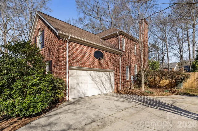 $575,000 | 1548 Summit View Drive, Rock Hill, SC 29732