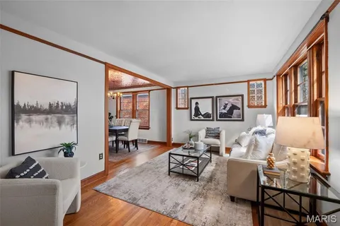 $350,000 | 5821 Oleatha Avenue, St. Louis, MO 63139