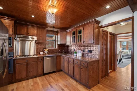 $350,000 | 5821 Oleatha Avenue, St. Louis, MO 63139
