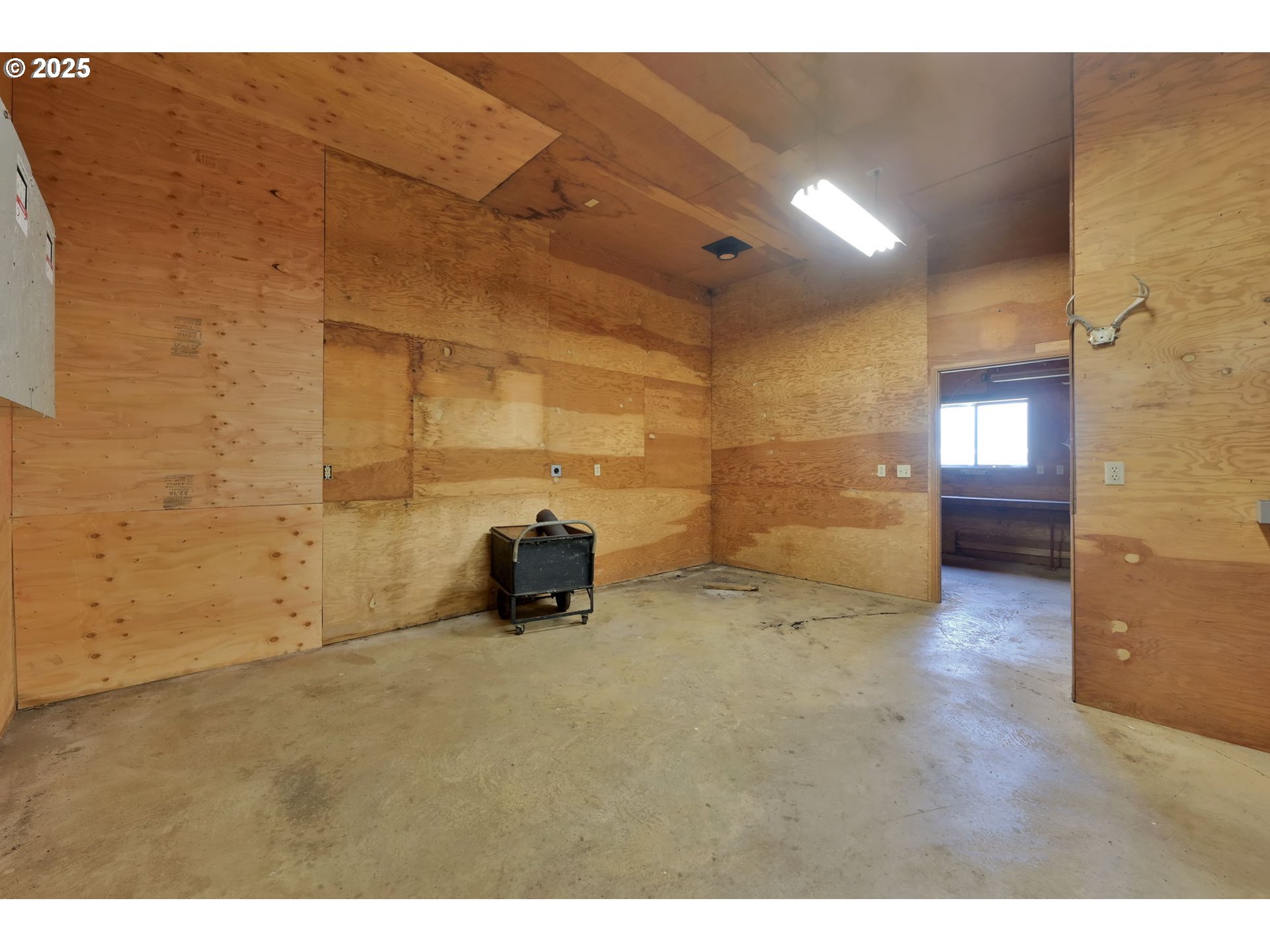 7349 Henderer Road Elkton, OR 97436 - Photo 24 of 48