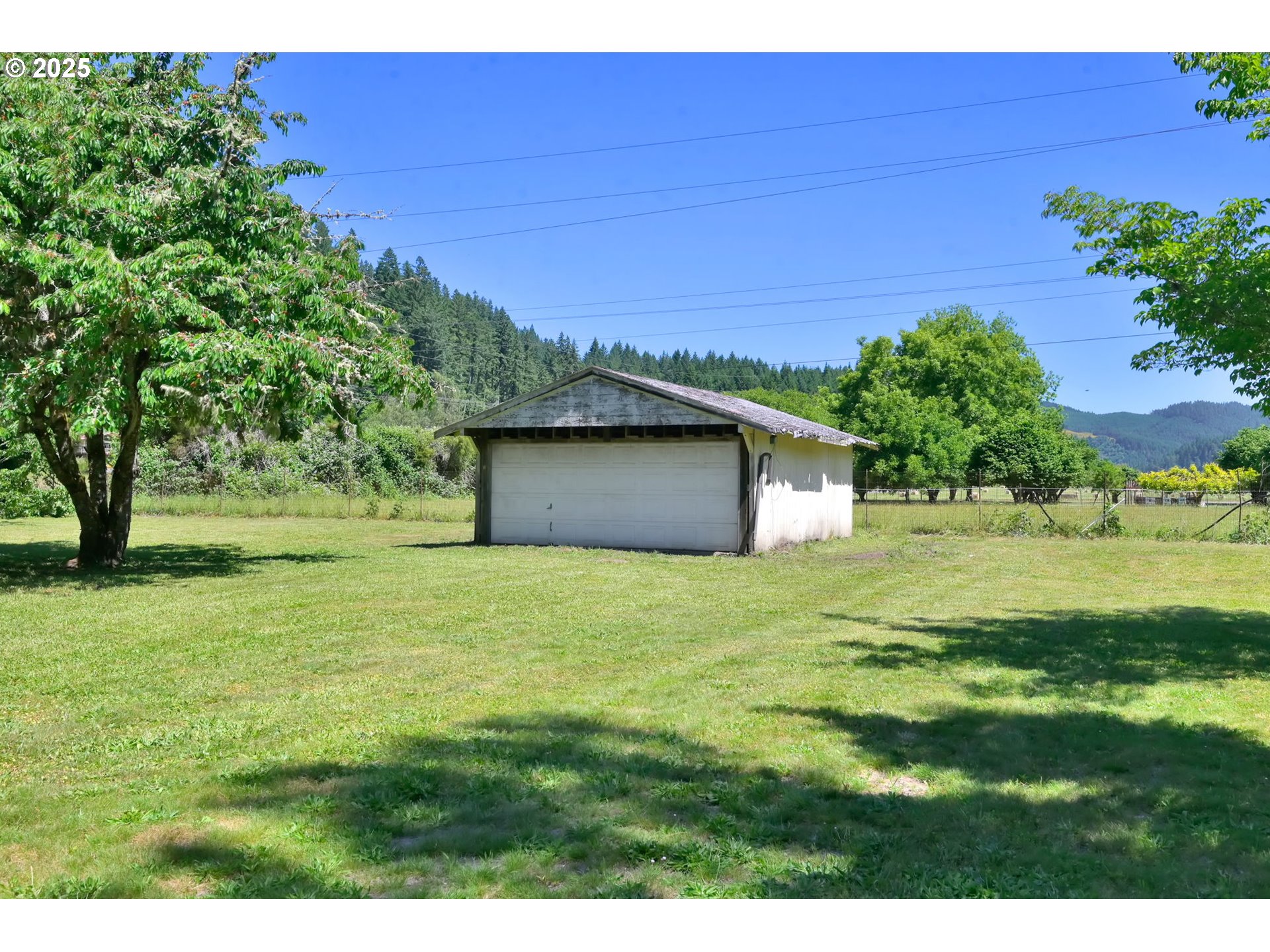7349 Henderer Road Elkton, OR 97436 - Photo 35 of 48