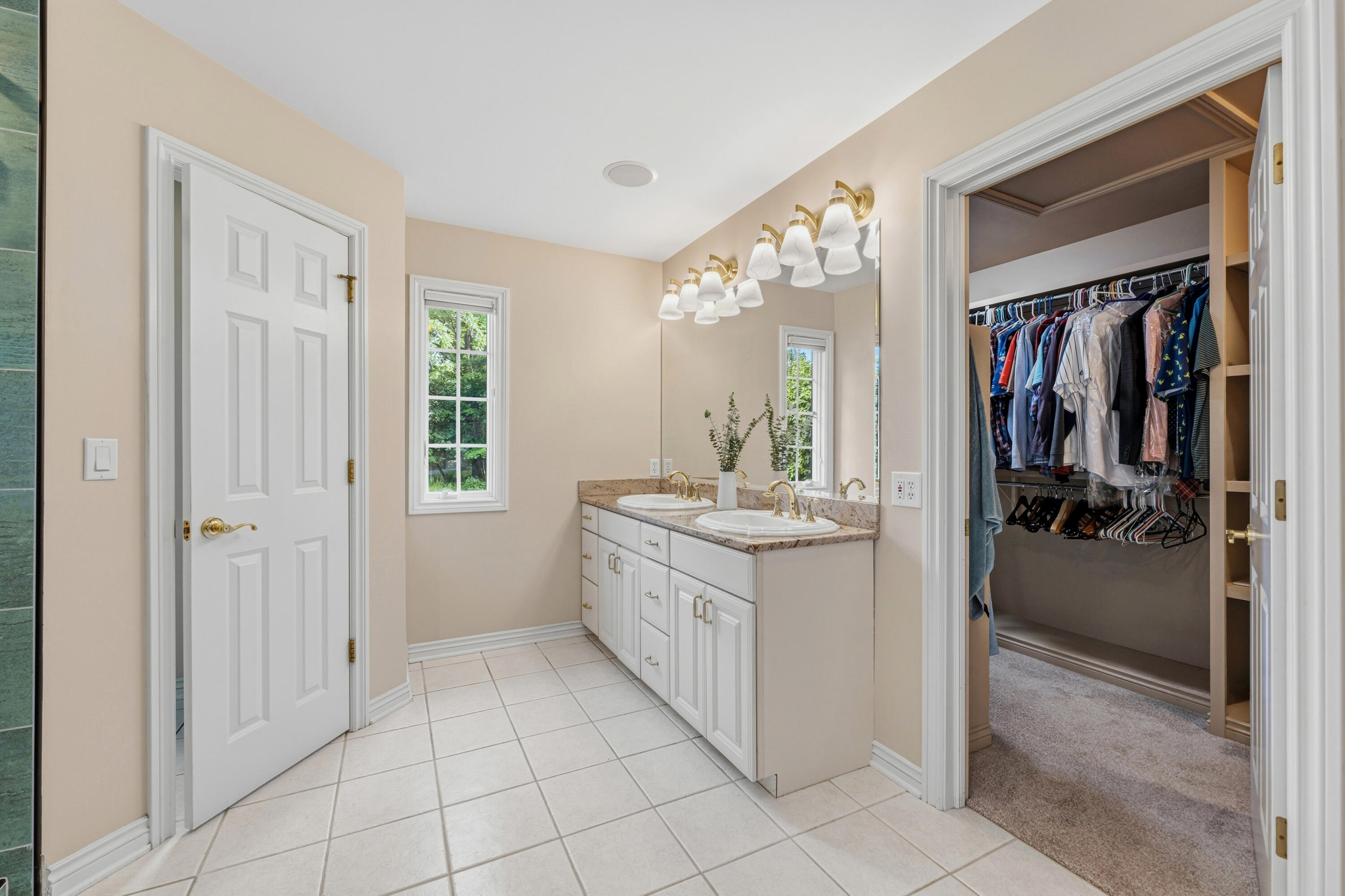 1722 West Kilgore Road Kalamazoo, MI 49008 - Photo 26 of 59 DSC00247