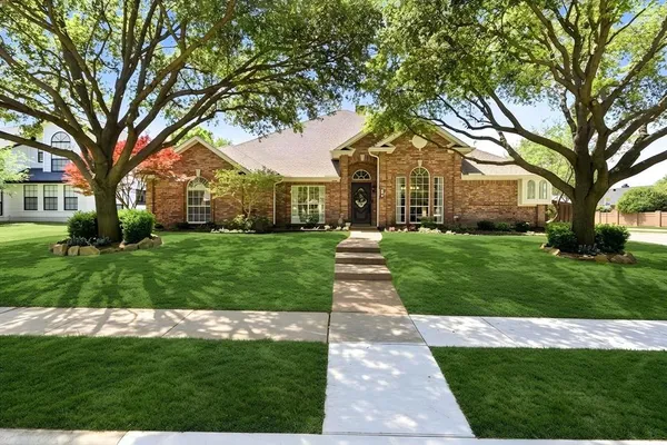 $699,990 | 4448 Bentley Drive, Plano, TX 75093