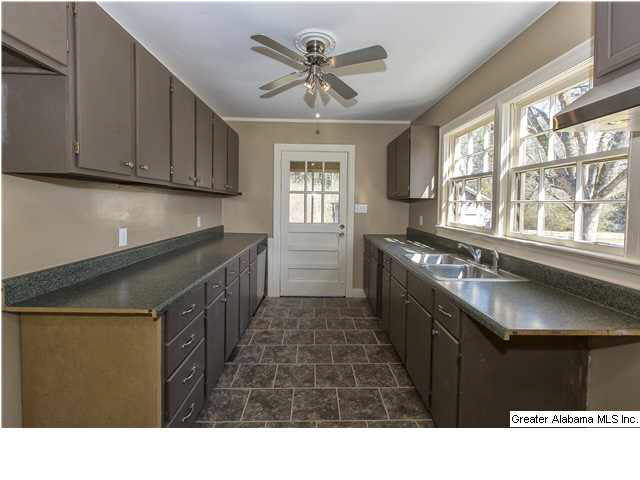 124 Red Lane Road Birmingham, AL 35215 - Photo 7 of 29