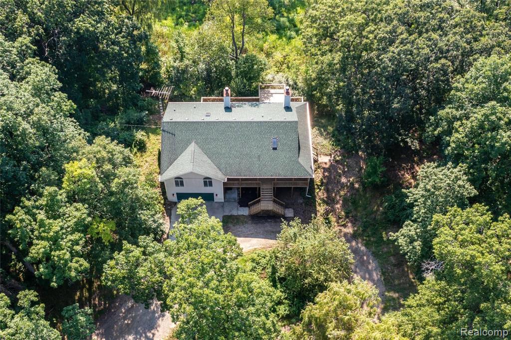 10023 Fish Lake Road Holly, MI 48442 - Photo 2 of 23